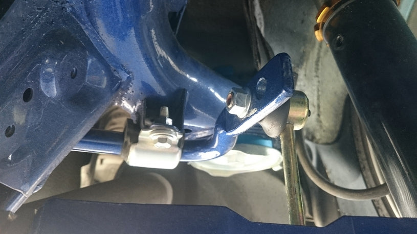 Задна стаб. щанга Toyota Crown majesta JZS, UZS 17# 99-04