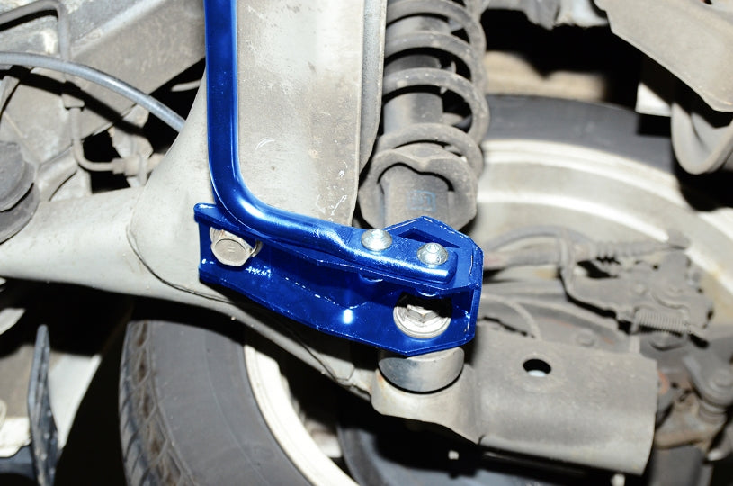 Задна добавка стаб. щанга Toyota Corolla/altis/auris 10th E140/E150 2006-2013