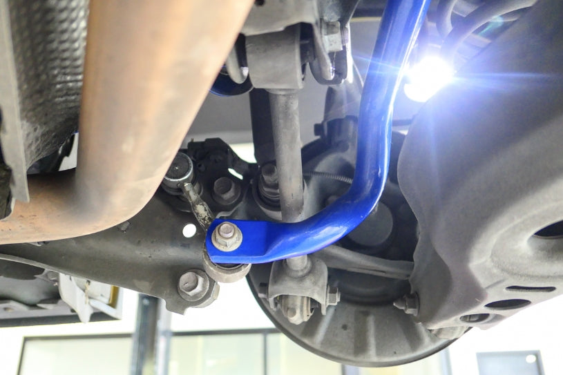 Задна стаб. щанга Lexus ES 7th XZ10 2018-