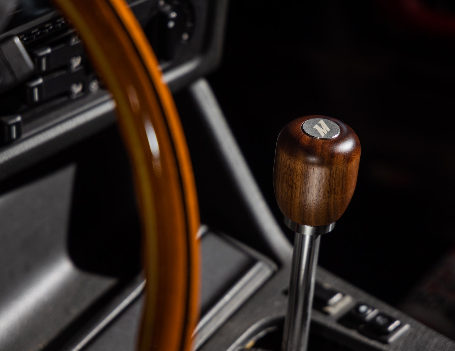 Къса дървена топка скоростен лост